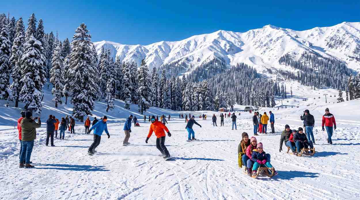 Tourists enjoying snow activities in Gulmarg for the Gulmarg-Pahalgam-Sonmarg circuit package